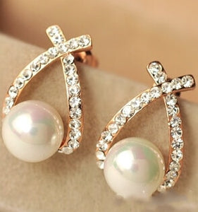 Jewelry New Brand Design Gold Color Pearl Stud Earrings For Women 2017 New Accessories Wholesale