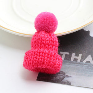 19 Color Cute Mini Knitted Hairball Hat Brooch Sweater Pins Badge Collar Clothes Accessories Creative Hats Pin Brooches Women