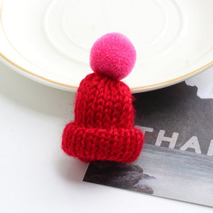 19 Color Cute Mini Knitted Hairball Hat Brooch Sweater Pins Badge Collar Clothes Accessories Creative Hats Pin Brooches Women