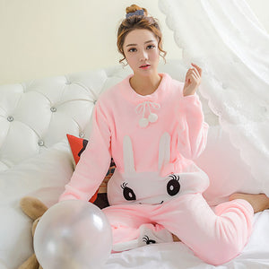 Pajamas Sets for Women 2018 Winter Fashion NightWear Leisure Home Cloth woman long Sleeve Flannel warm pyjama Girl Sleepwear Set