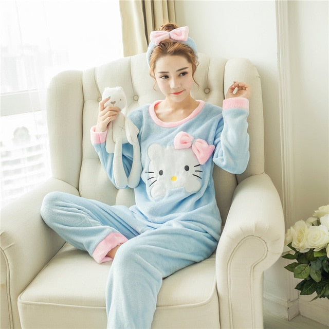 Pajamas Sets for Women 2018 Winter Fashion NightWear Leisure Home Cloth woman long Sleeve Flannel warm pyjama Girl Sleepwear Set