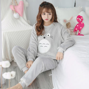 Pajamas Sets for Women 2018 Winter Fashion NightWear Leisure Home Cloth woman long Sleeve Flannel warm pyjama Girl Sleepwear Set