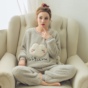 Pajamas Sets for Women 2018 Winter Fashion NightWear Leisure Home Cloth woman long Sleeve Flannel warm pyjama Girl Sleepwear Set